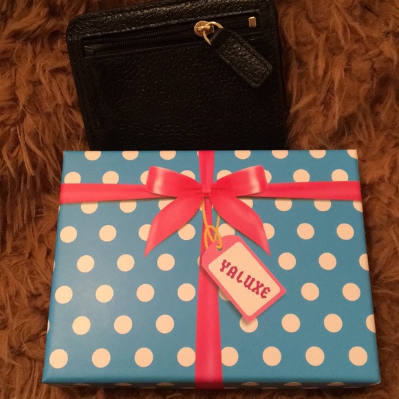 New Black Yaluxe Wallet - Picture 5 of 7